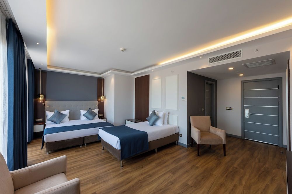 undefined Nova Plaza Crystal Hotel & Spa