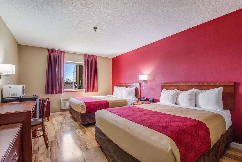 Standard Room, 2 Queen Beds, Non Smoking