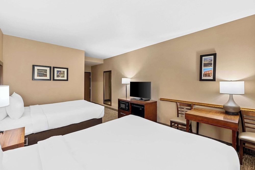 Standard Room, 2 Queen Beds, Non Smoking