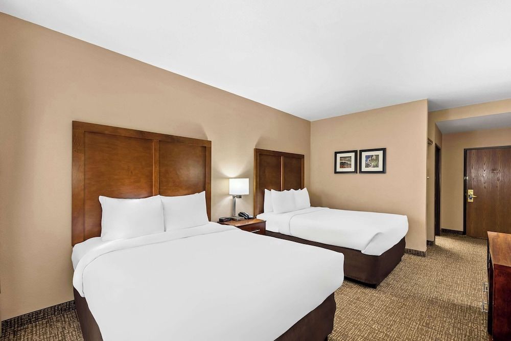 Standard Room, 2 Queen Beds, Non Smoking