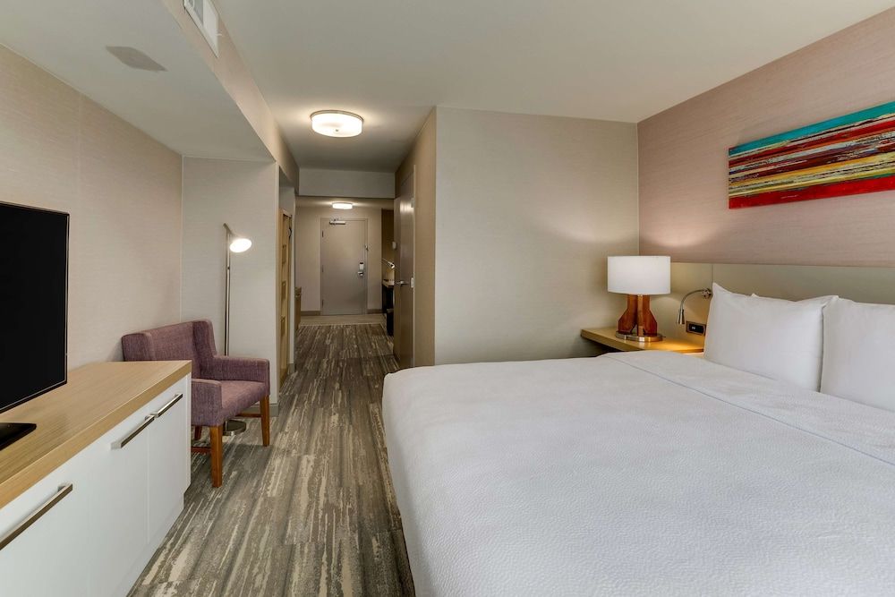 Junior Suite, 1 King Bed with Sofa bed