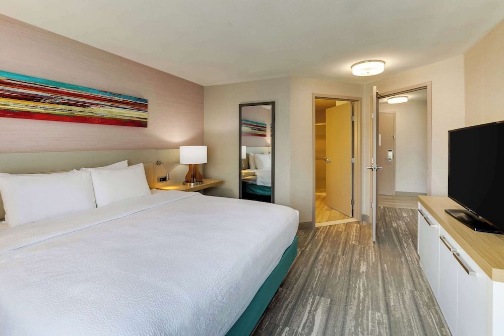 Suite, 1 King Bed
