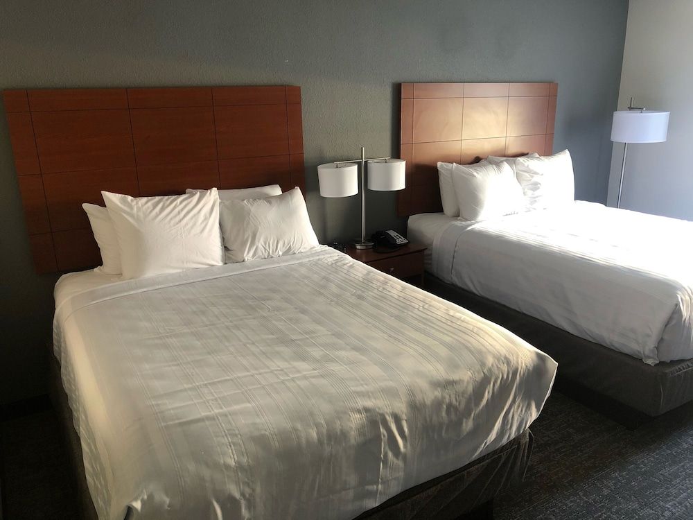 Standard Room, 2 Queen Beds, Non Smoking, Refrigerator & Microwave