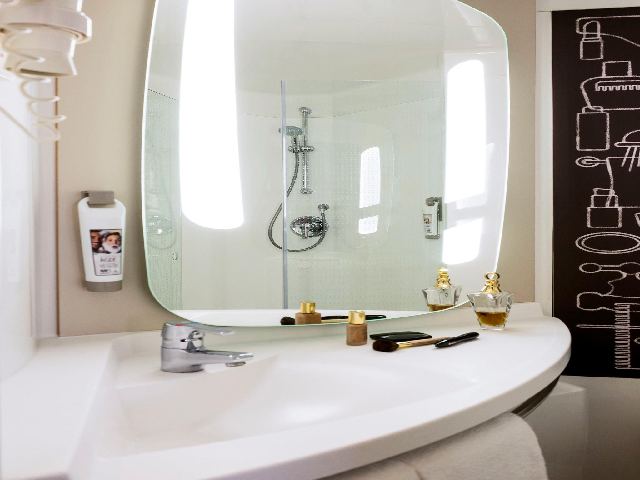 Standard Room with double bed