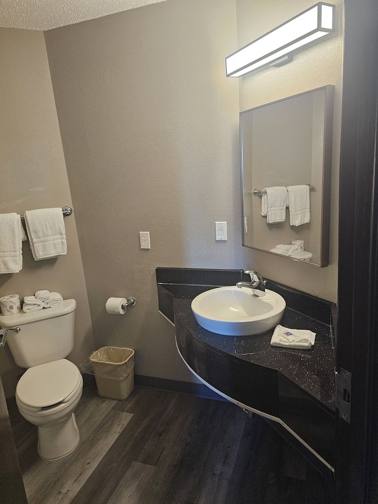 Motel 6 Sinton, TX Standard Room, 2 Double Beds, Non Smoking 6