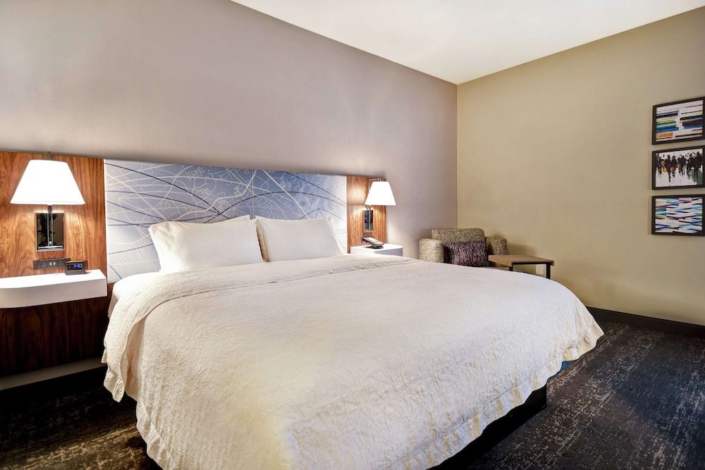 Room, 1 King Bed, Non Smoking