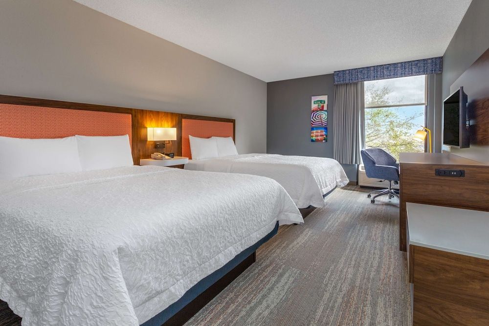 Room, 2 Queen Beds, Non Smoking (Shower)