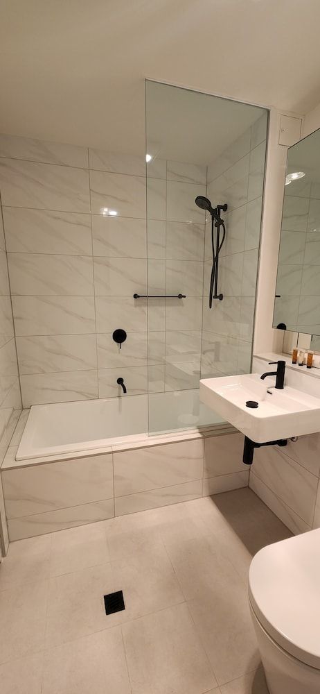 Phillip Island Apartments Executive Deluxe Three-Bedroom Apartment 7