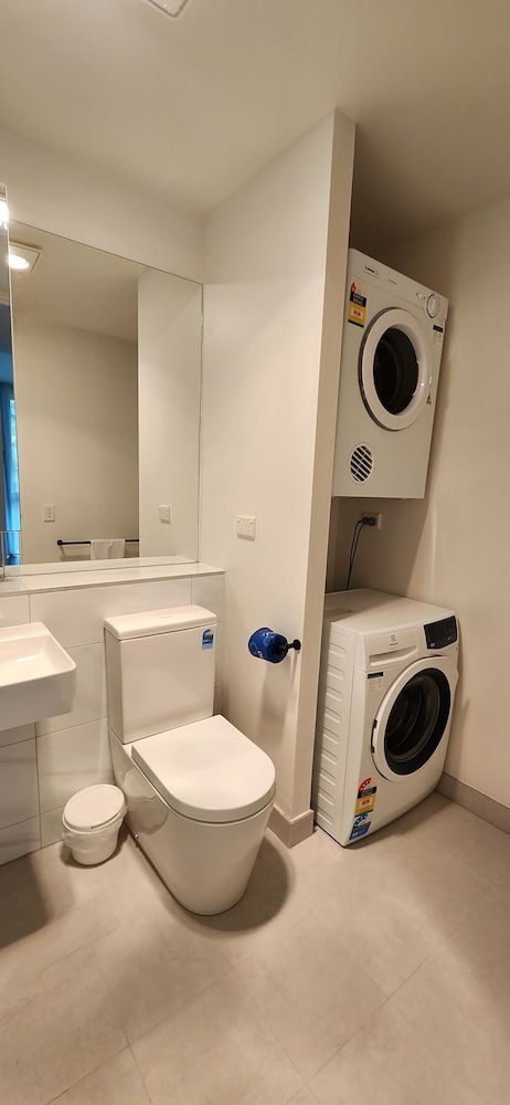 Phillip Island Apartments Executive Deluxe Three-Bedroom Apartment 4