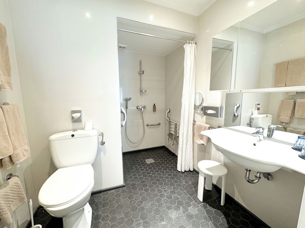 undefined Hotel De Provence 9