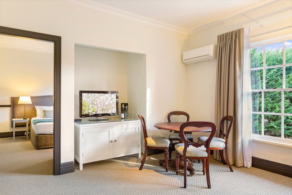 Peppers Manor House Family Room (Garden) 5