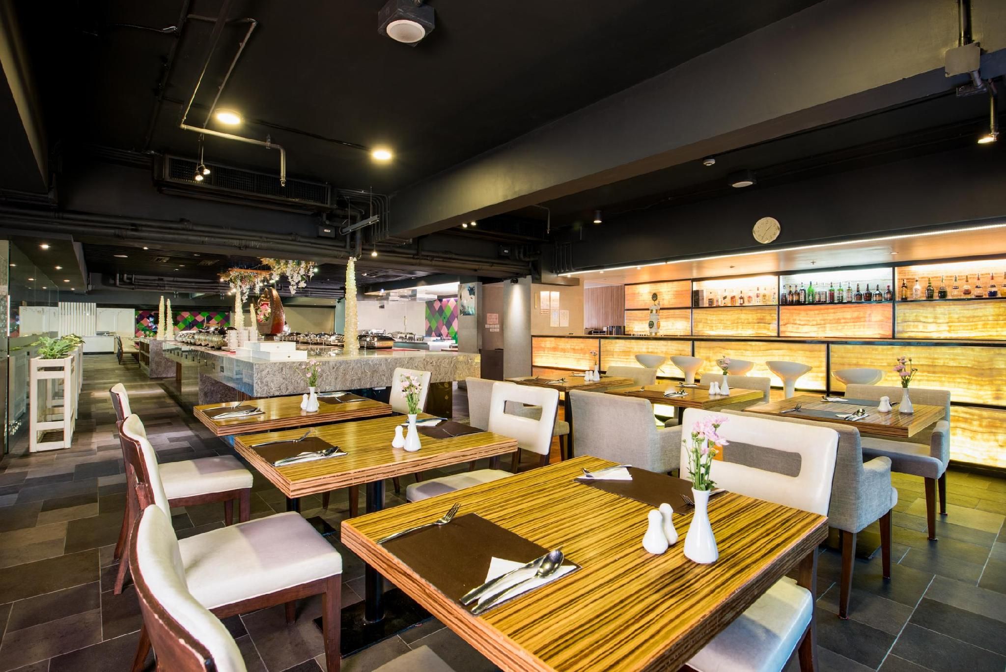 undefined Furama Silom Hotel Bangkok 6