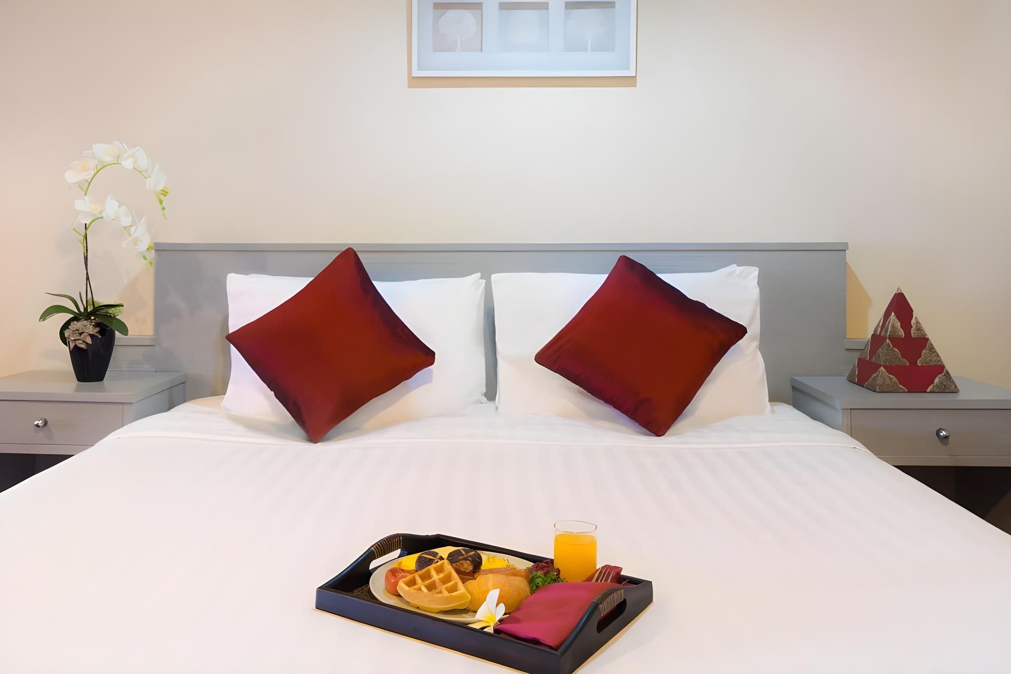 Furama Silom Bangkok Hotel Superior 6