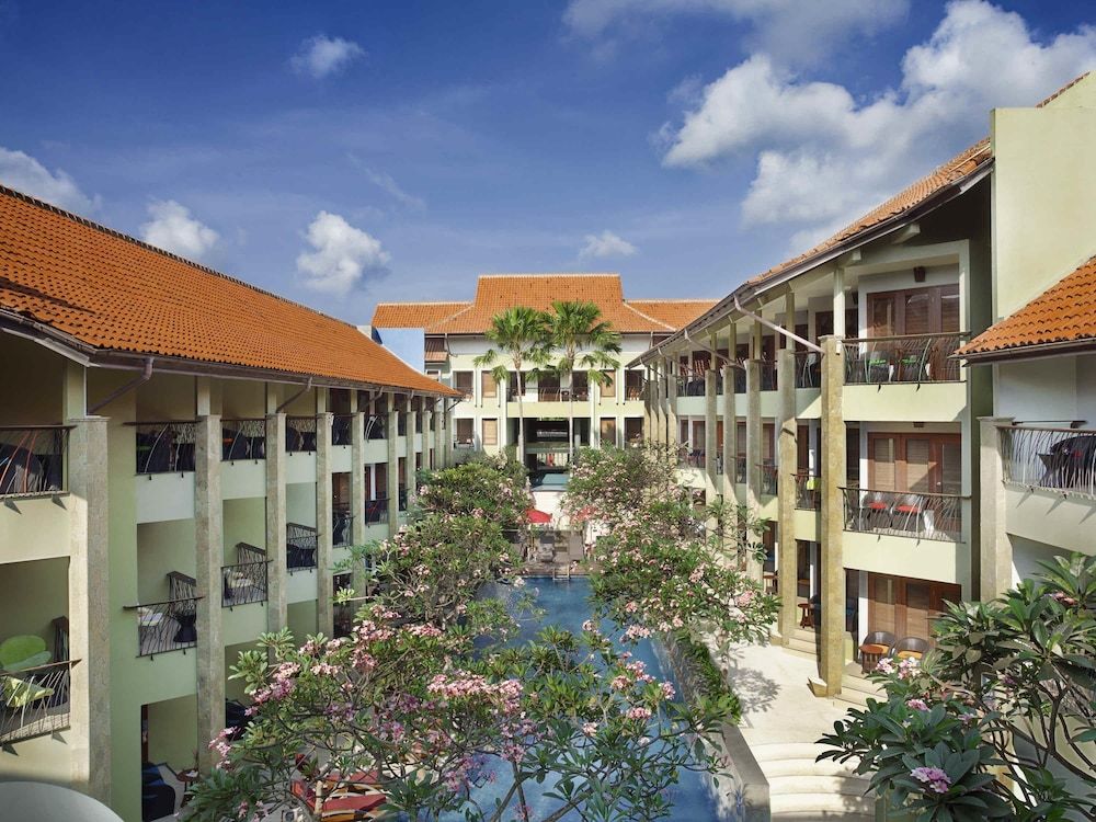 ibis Styles Bali Legian Superior Room, 1 Double Bed, Pool View 4