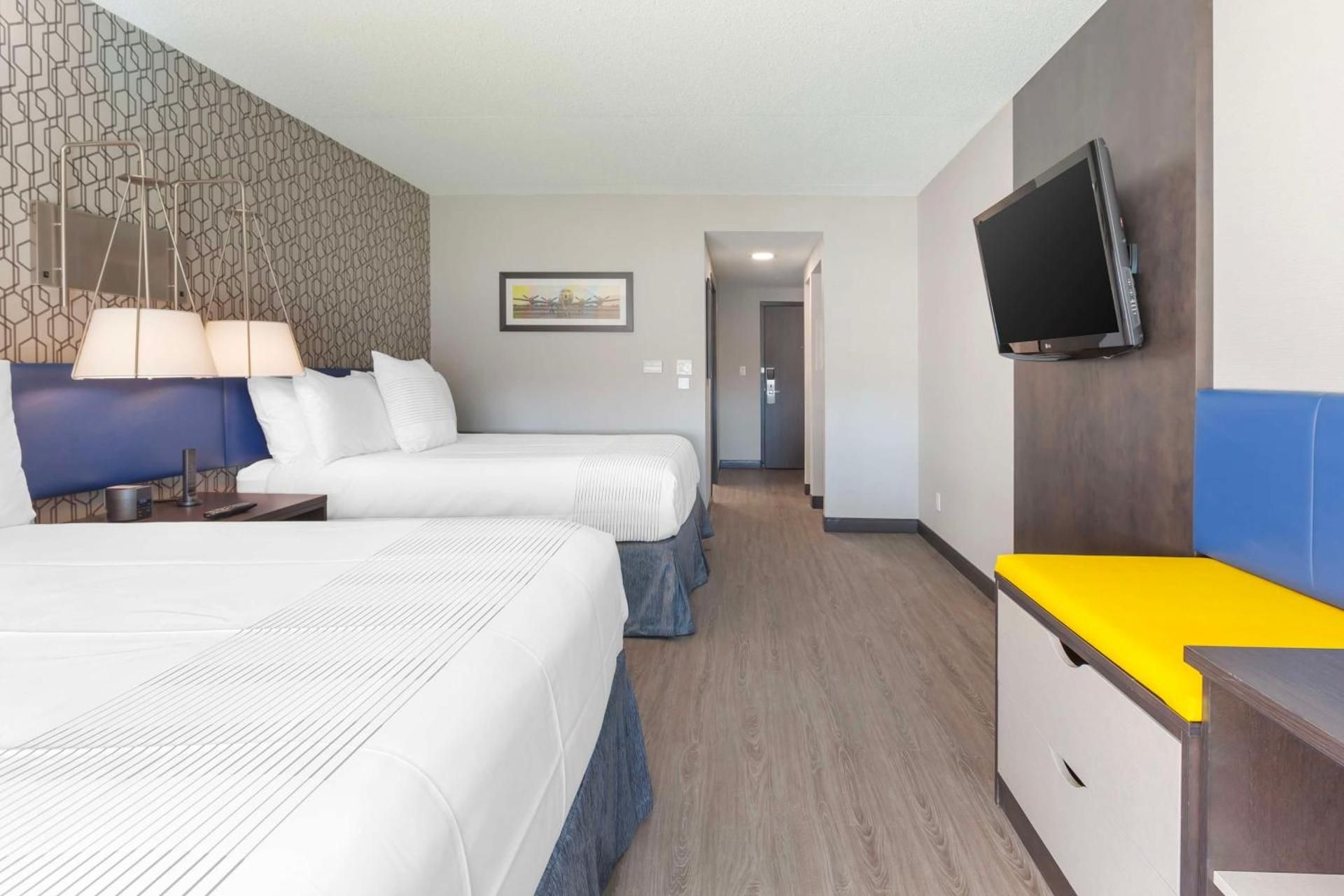 undefined GLō Best Western Mississauga Corporate Centre 4