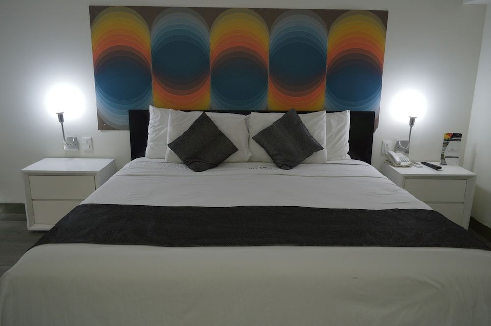 Hotel El Ejecutivo by Reforma Avenue Basic Room, 1 King Bed 4