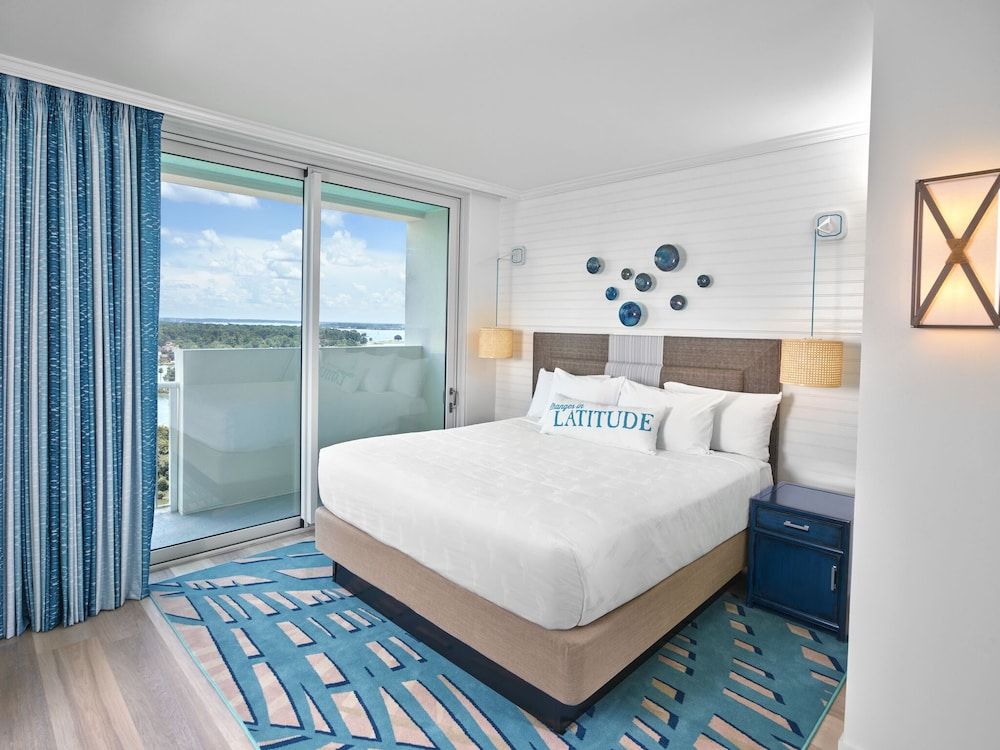 Lake View Executive Suite