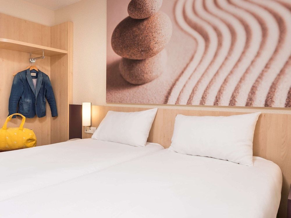 undefined ibis Styles Paris Roissy CDG 3