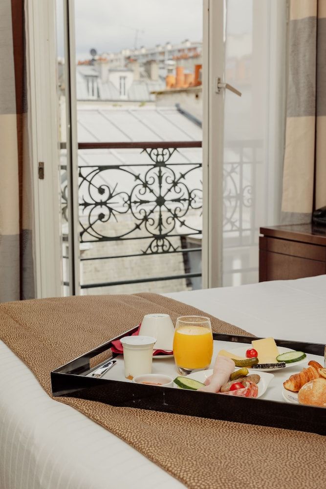 Grand Hotel Francais Classic Balcony Room 9