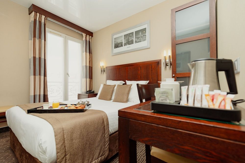 Grand Hotel Francais Classic Balcony Room 4