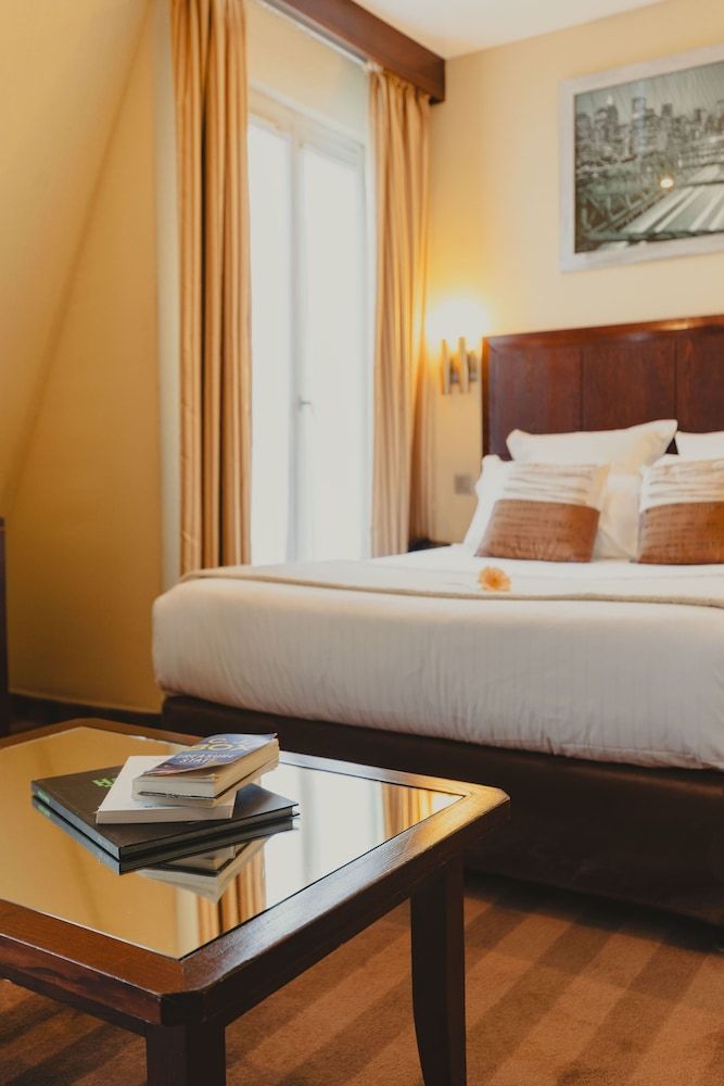 undefined Grand Hotel Francais 7