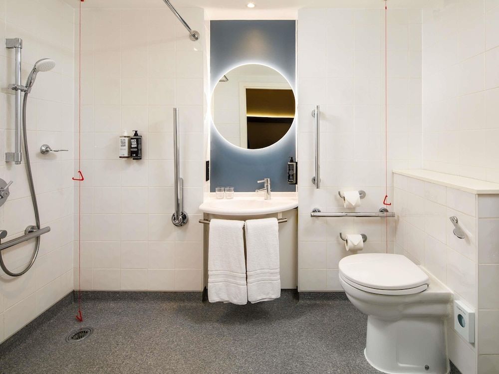 ibis London Greenwich Superior Room, 1 Double Bed 5