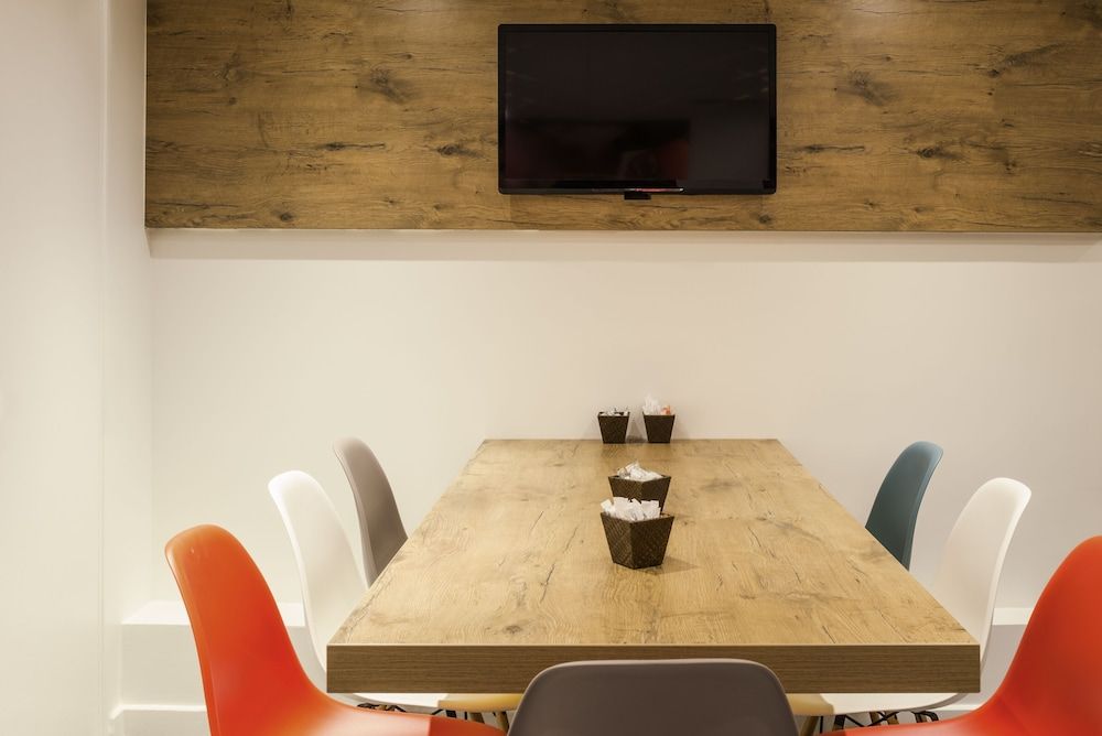 undefined ibis Paris Père Lachaise 10