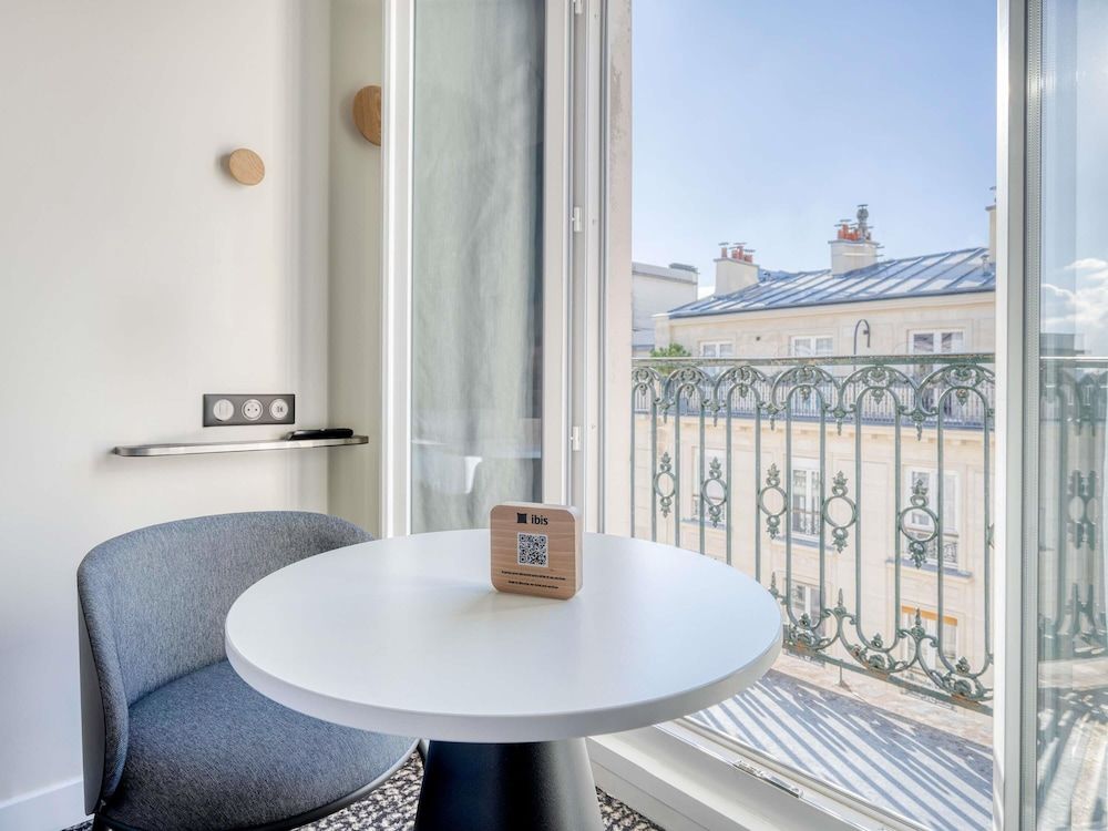 ibis Paris Père Lachaise Standard Double Room, 1 Double Bed 10