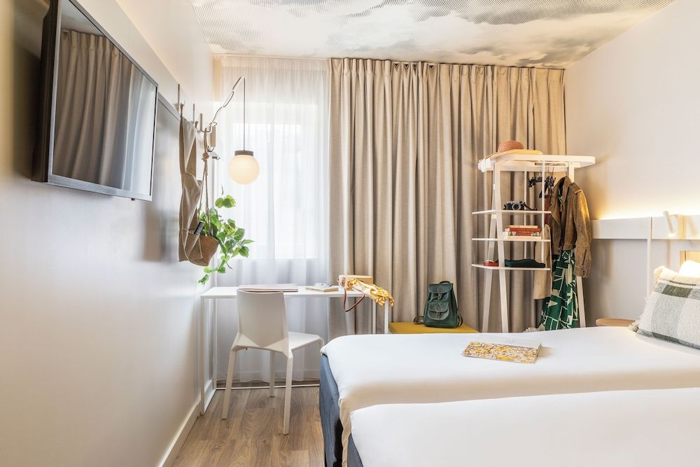 ibis Paris Maine Montparnasse 14ème Standard Twin Room, 2 Twin Beds 4