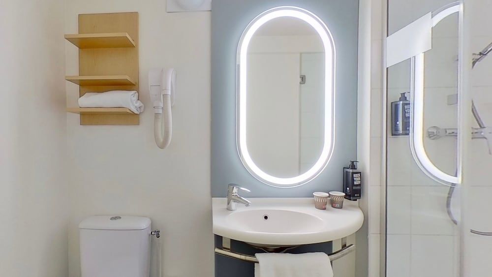 ibis Paris Brancion Parc des Expositions 15ème Standard Double Room, 1 Double Bed 6
