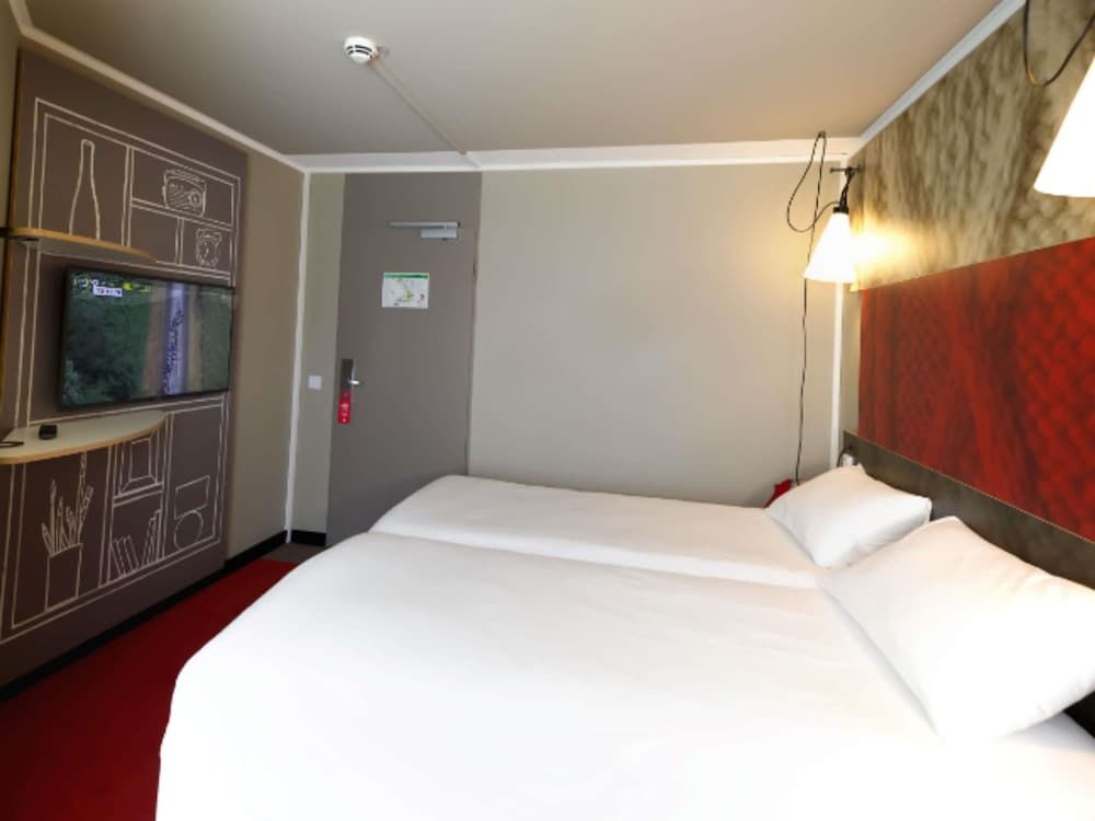 undefined ibis Hotel Köln Centrum 6