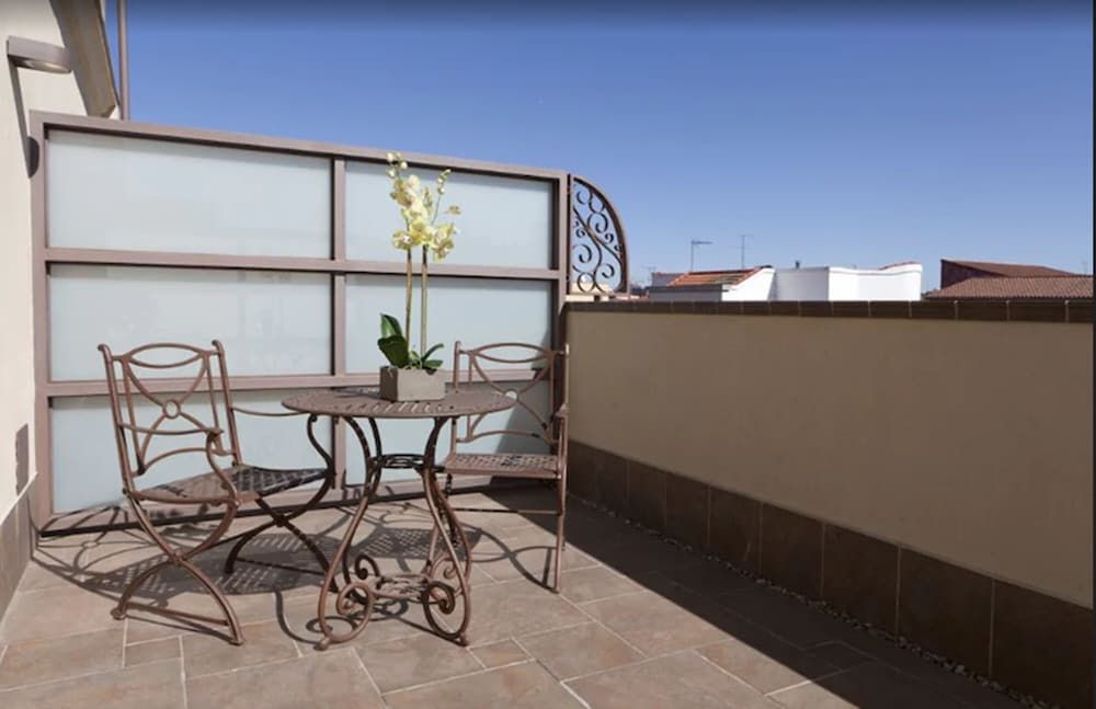 undefined Hotel Sterling 6