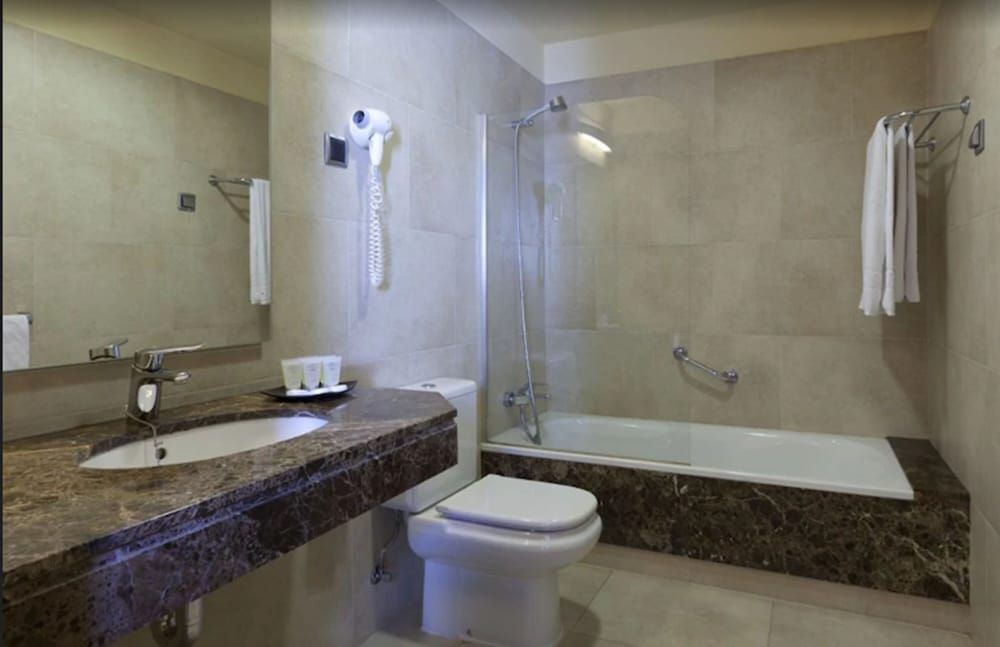 undefined Hotel Sterling 7