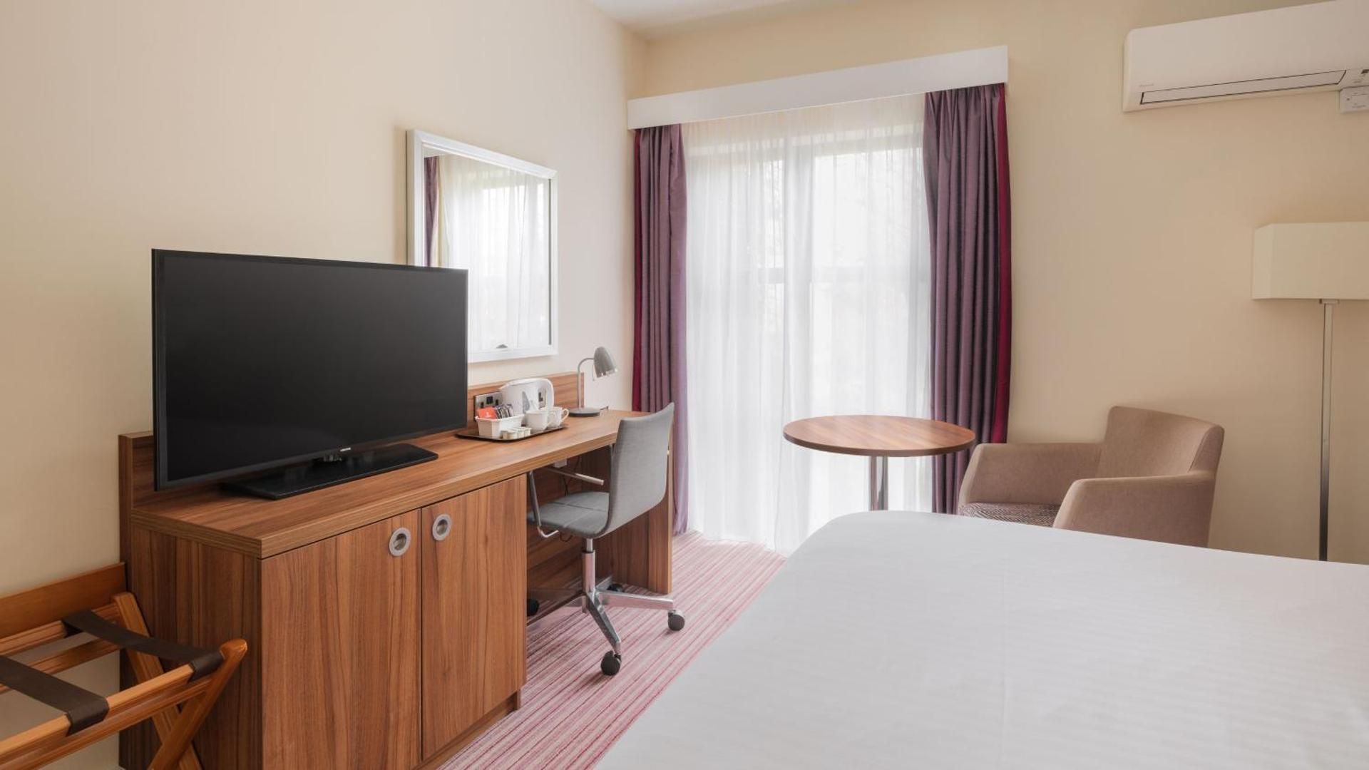 1 Single Bed Standard