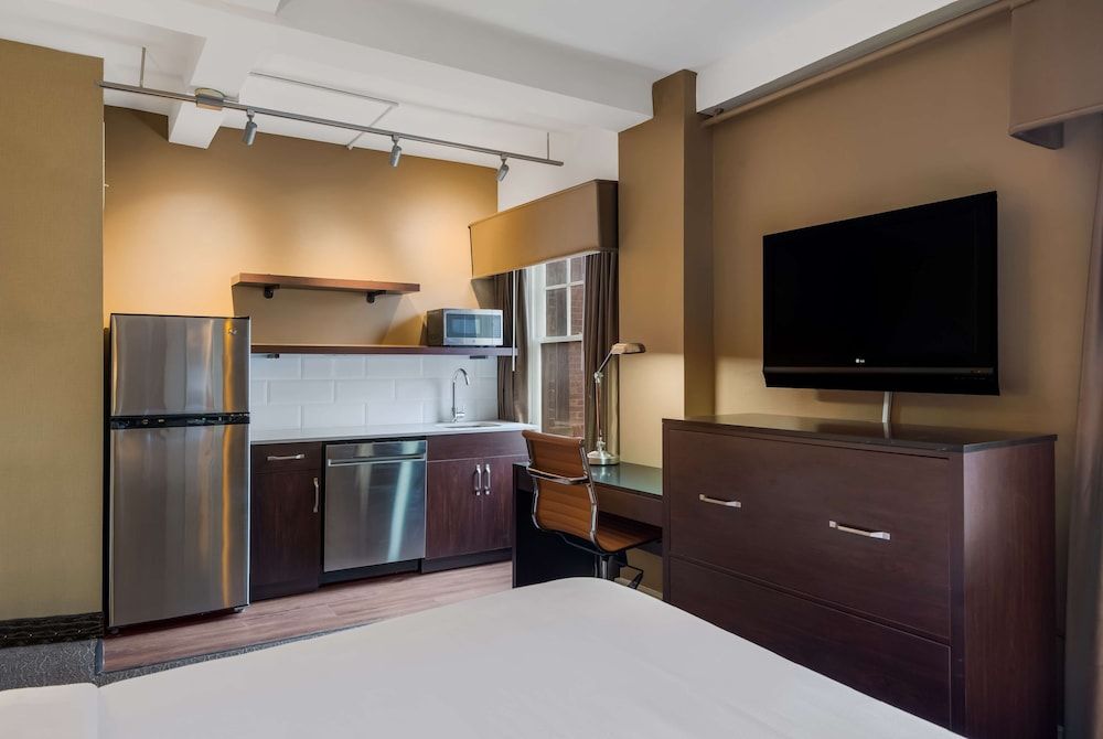 Standard Room, 2 Double Beds, Non Smoking, Kitchenette