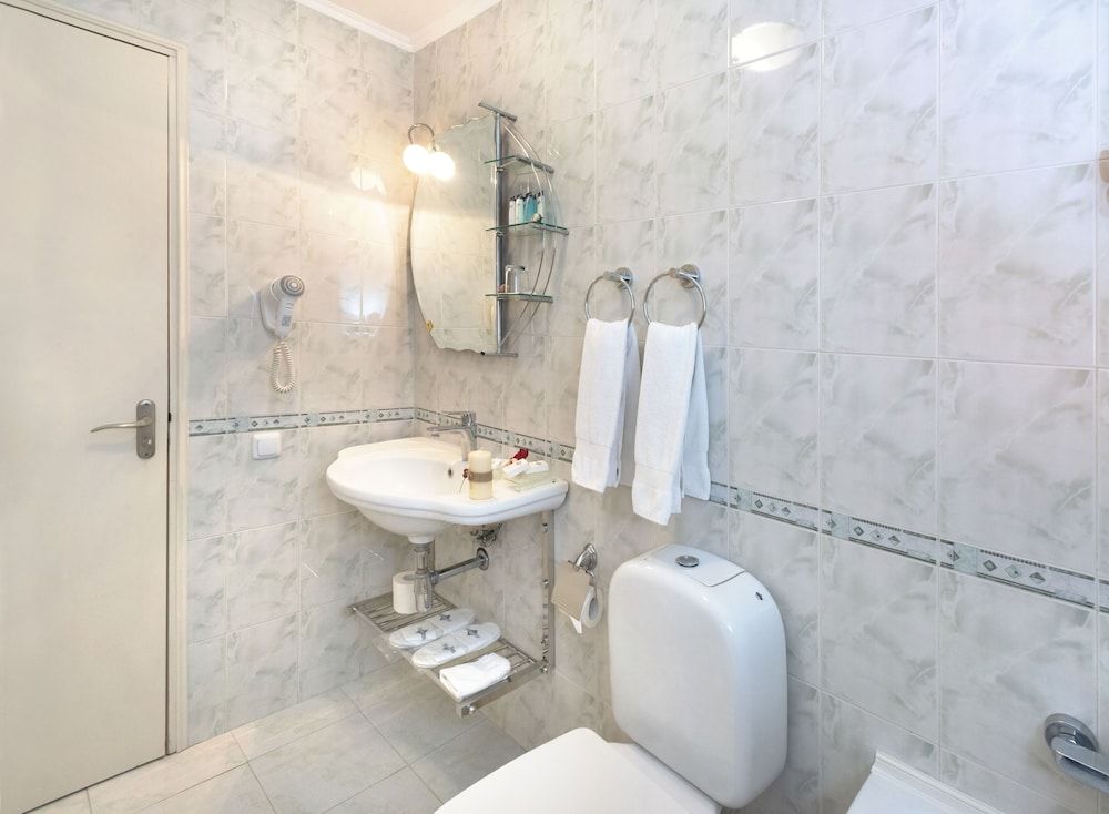 Ani Plaza Hotel Superior Room 7