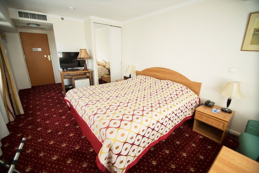 Ani Plaza Hotel Double or Twin Room 3