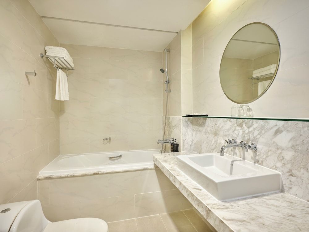 undefined Palace Hotel Saigon 8