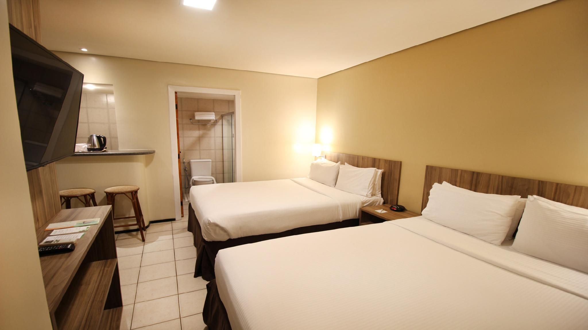 2 Bedroom Suite Balcony Sea View
