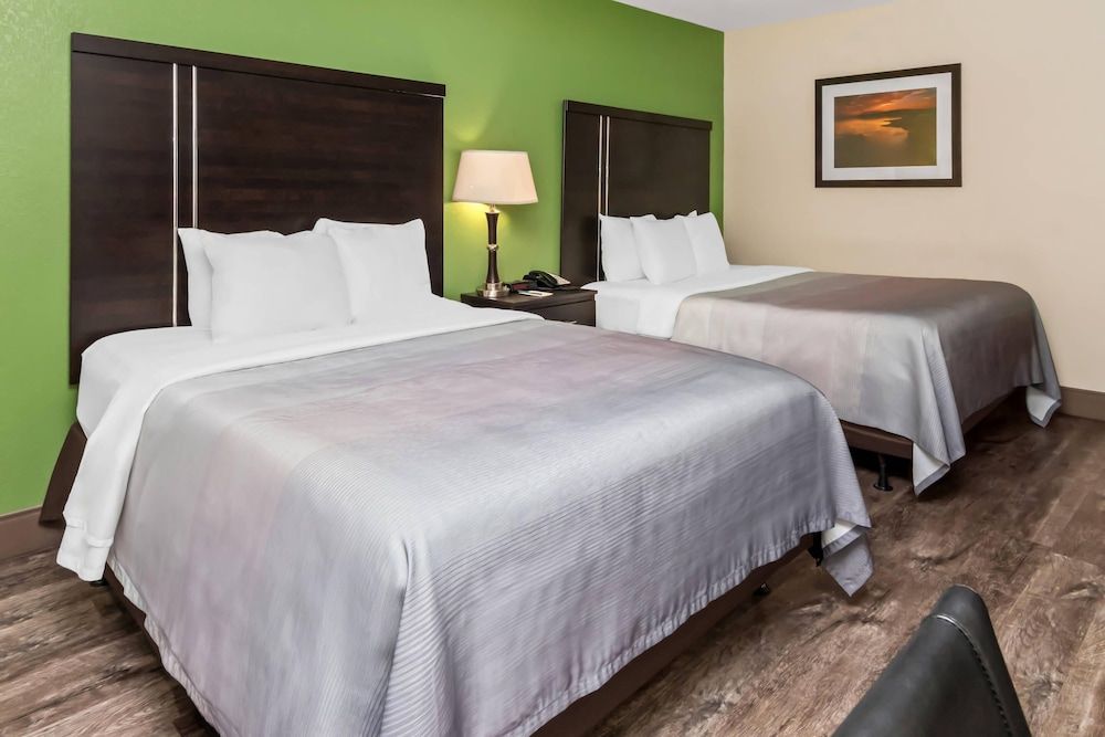 Room, 2 Queen Beds, Accessible, Non Smoking