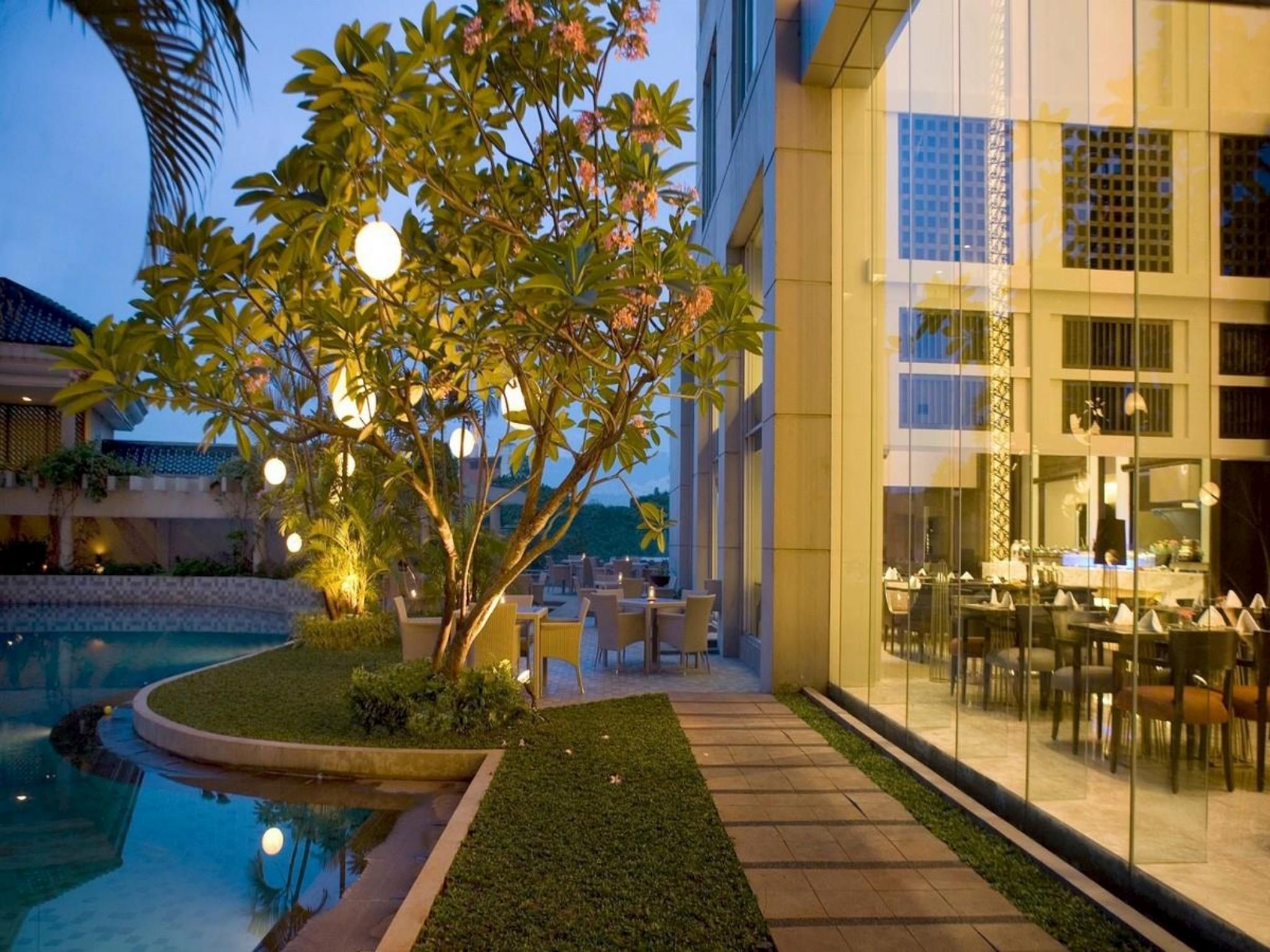 undefined Hotel Santika Premiere Slipi Jakarta 4