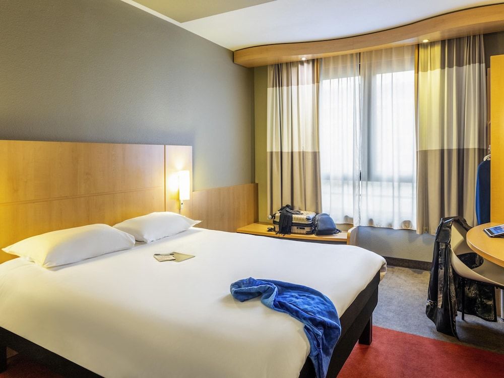 undefined ibis Brussels Centre Gare Midi 2