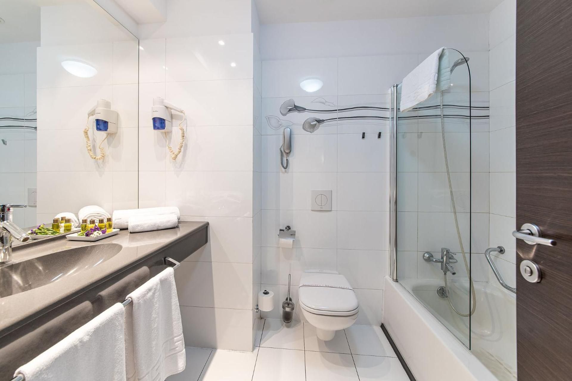 undefined Parliament Hotel 6