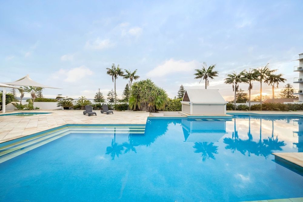 Oaks The Entrance Waterfront Suites