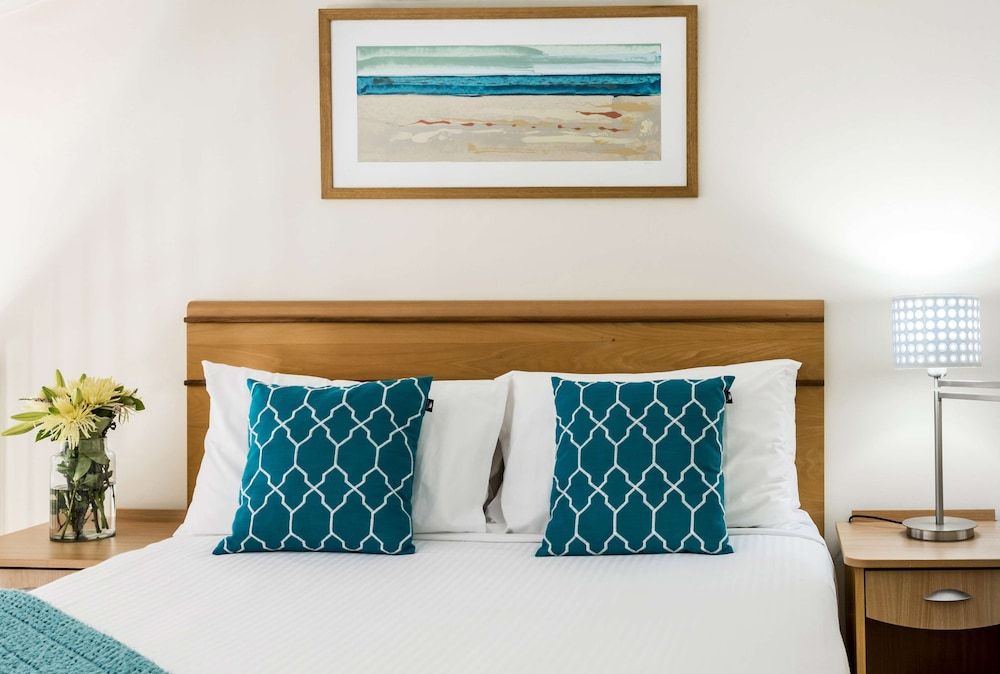 Oaks The Entrance Waterfront Suites Studio, Ocean View