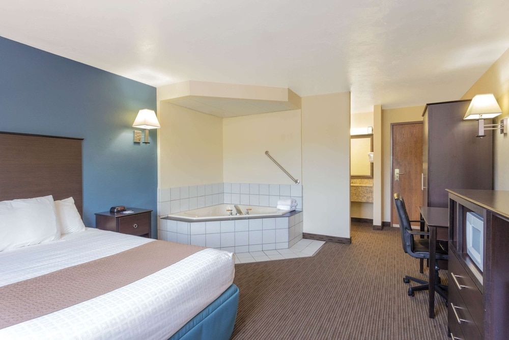 Room, 1 Queen Bed, Non Smoking