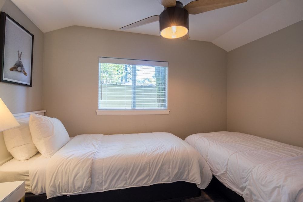 Cottages on River Road Family Suite, 2 Bedrooms 4