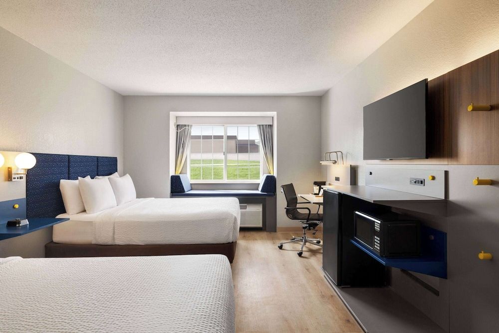 Standard Room, 2 Queen Beds, Accessible