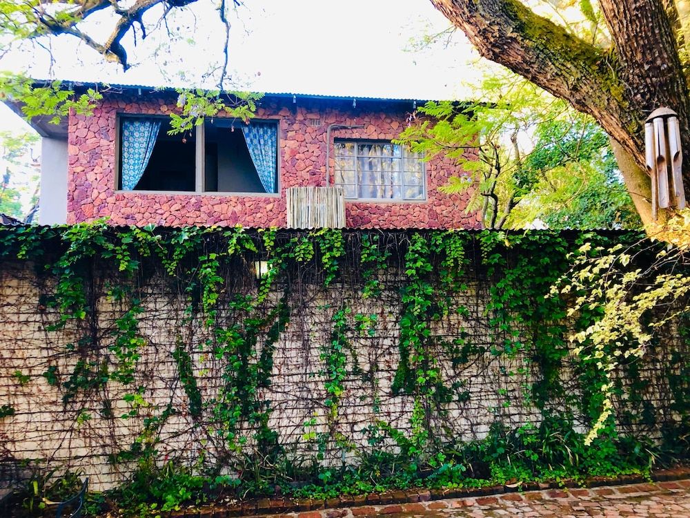 Executive Suite, 2 Bedrooms, Connecting Rooms, Courtyard View