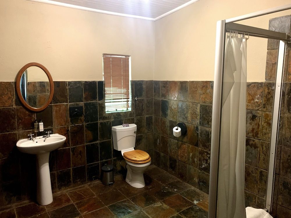 Shangri-La Country Hotel Family Room, 2 Bedrooms 11